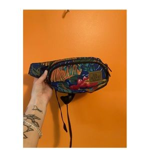 Dakine Fanny pack